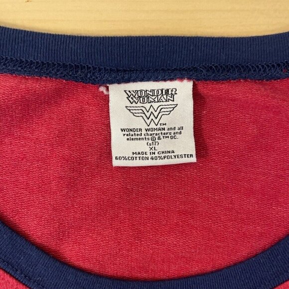 Wonder Woman Athletic Pullover Sweatshirt Comics Junior Red and Blue XL - Picture 8 of 10